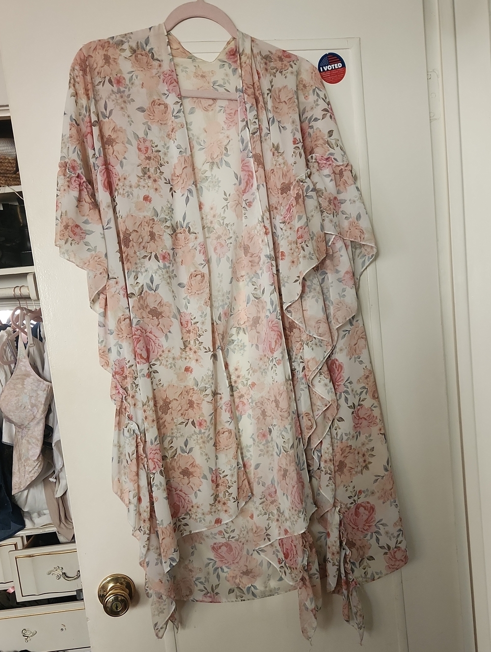torrid Floral Chiffon Kimono Robe in Pink and Cream
